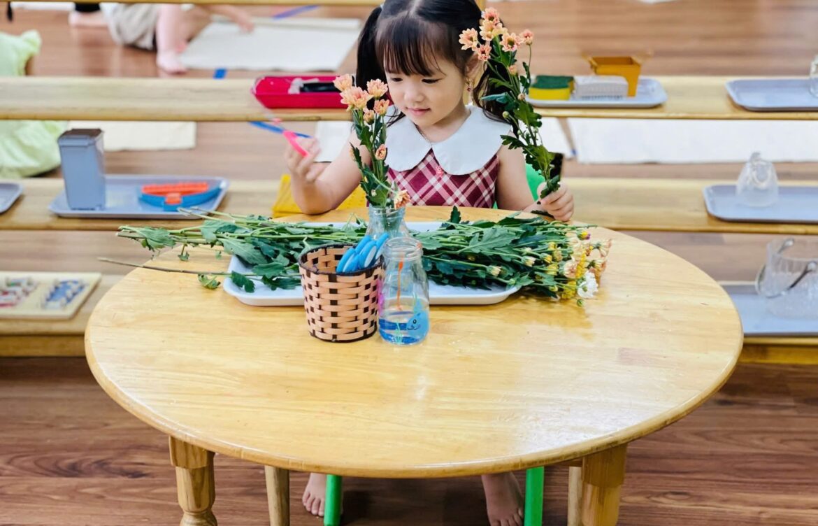 Mỗi ngày đến lớp là một hành trình khám phá thế giới theo cách riêng của con.